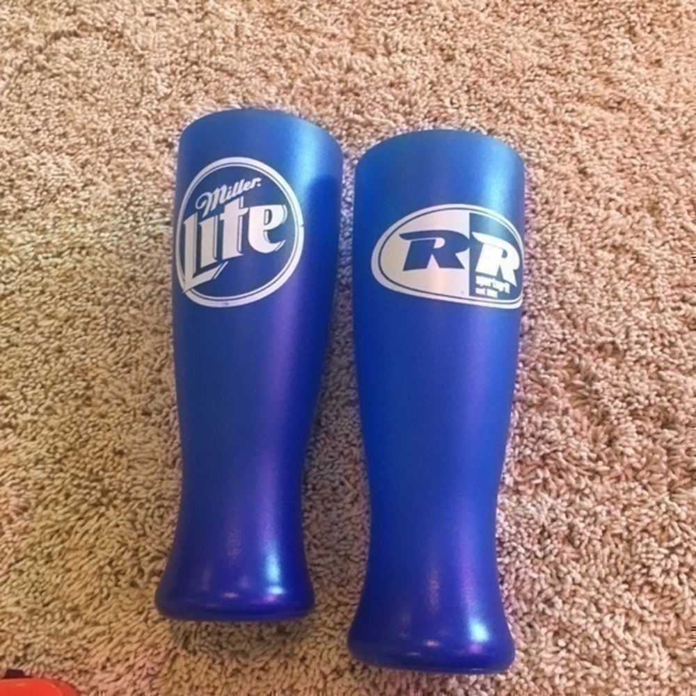 Vintage Miller Lite R&R blue plastic beer glasses